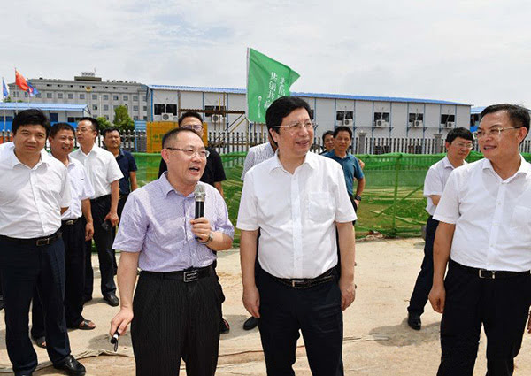 湖南省委常委、長(zhǎng)沙市委書(shū)記胡衡華一行蒞臨頂立科技星沙基地調(diào)研考察.jpg